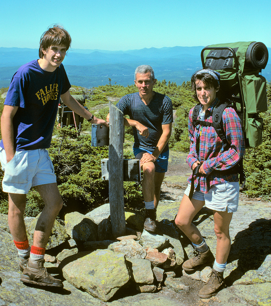 1990_NH1025